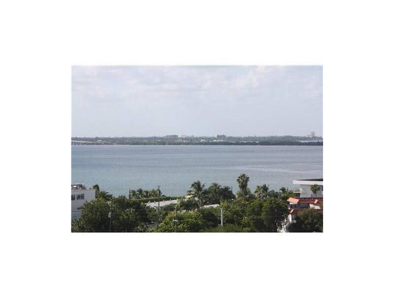 Property Photo:  20 Island Av 903  FL 33139 