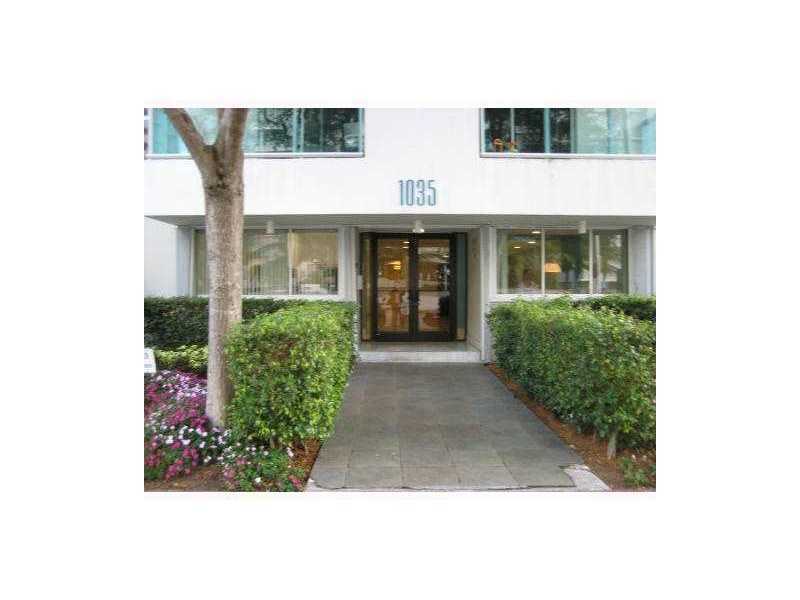 Property Photo: 1035 West Av 801 FL 33139
