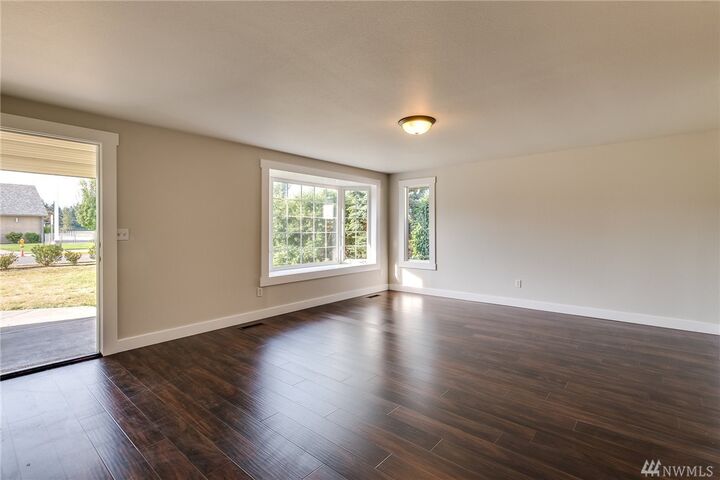 Property Photo:  1717 Willow Street  WA 98390 
