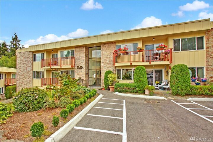 425 45th St SW 307  Everett WA 98203 photo