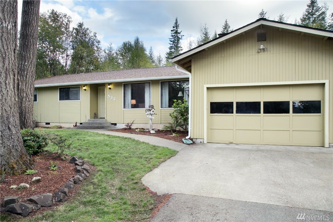 Property Photo: 533 Kari Ct WA 98584