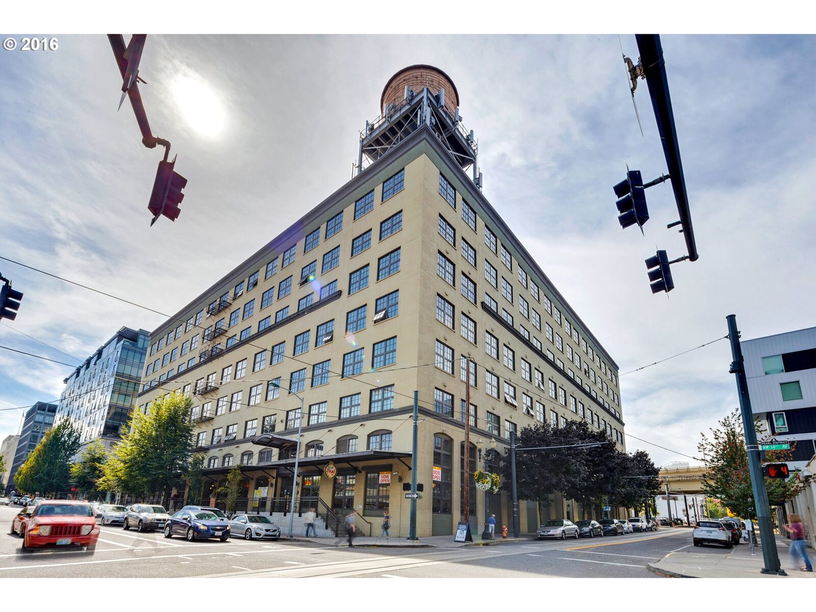 Property Photo:  1420 NW Lovejoy St 322  OR 97209 