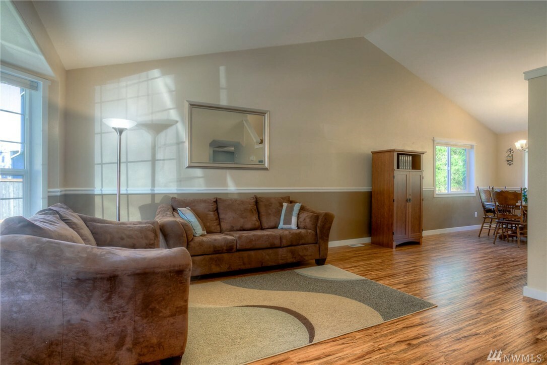 Property Photo: 14027 80th Avenue Ct E WA 98373
