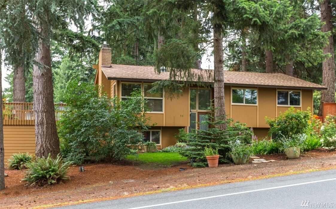 Property Photo: 18 Mt Olympus Drive NW WA 98027