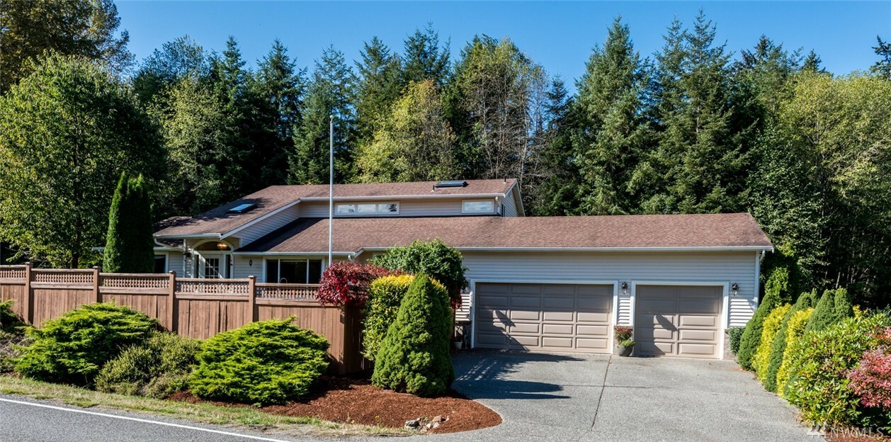 Property Photo:  21412 55th Ave SE  WA 98072 