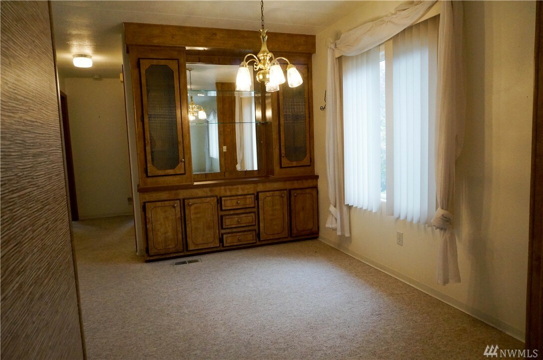 Property Photo: 201 Union Ave SE 145 WA 98059