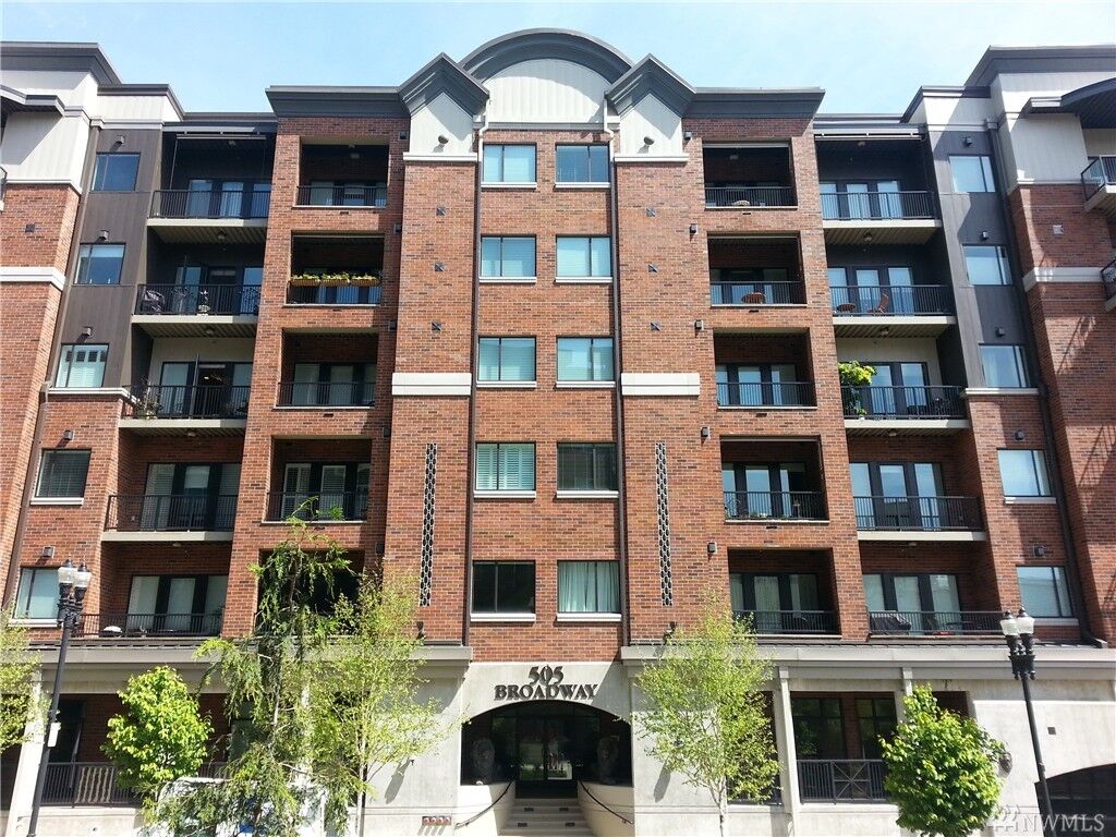 Property Photo:  505 Broadway 604  WA 98402
