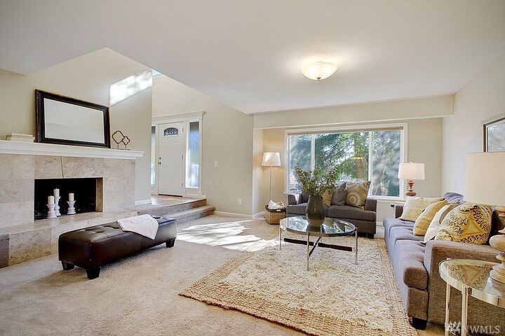 Property Photo:  13609 98th Ave NE  WA 98034 