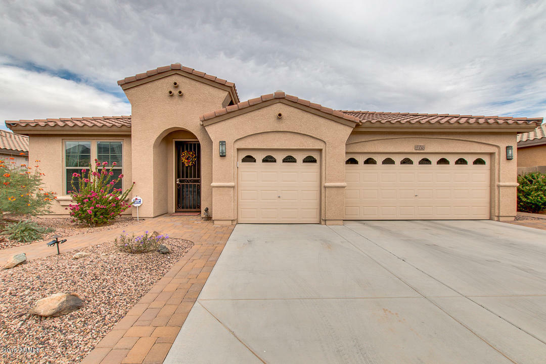 Property Photo:  2330 W Kachina Trail  AZ 85041 