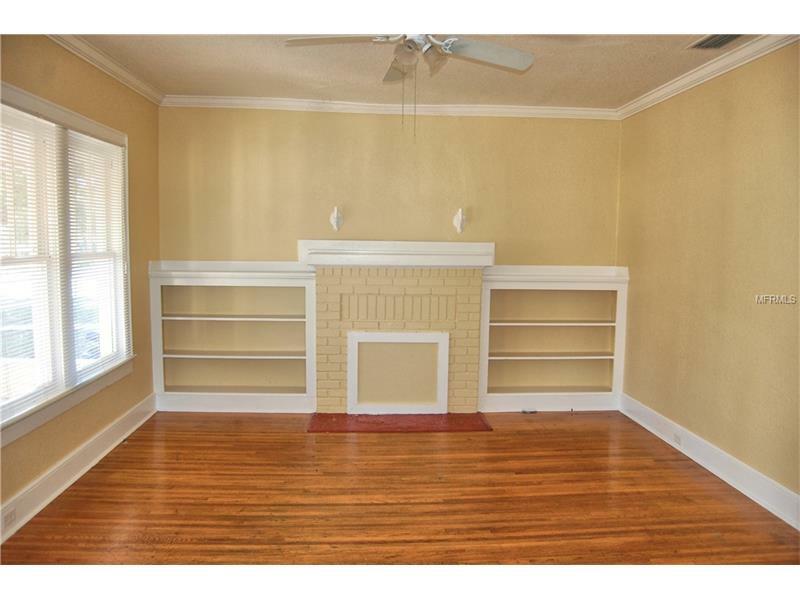 Property Photo:  301 Ariana Street  FL 33803 