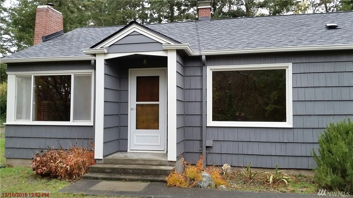 Property Photo: 1006 View Ridge Dr WA 98277