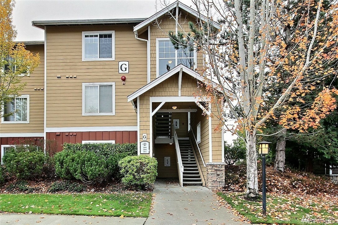 Property Photo:  710 240th Wy SE G304  WA 98074 