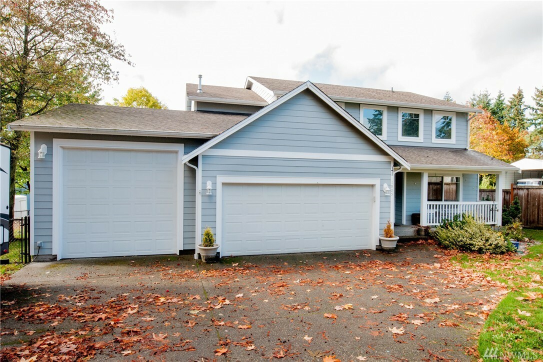 Property Photo:  1905 15th Ave  WA 98354 