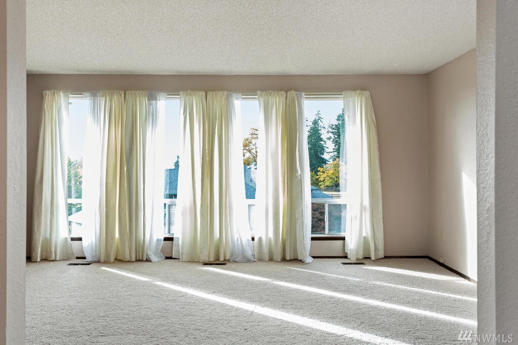 Property Photo: 109 23rd Ave WA 98354