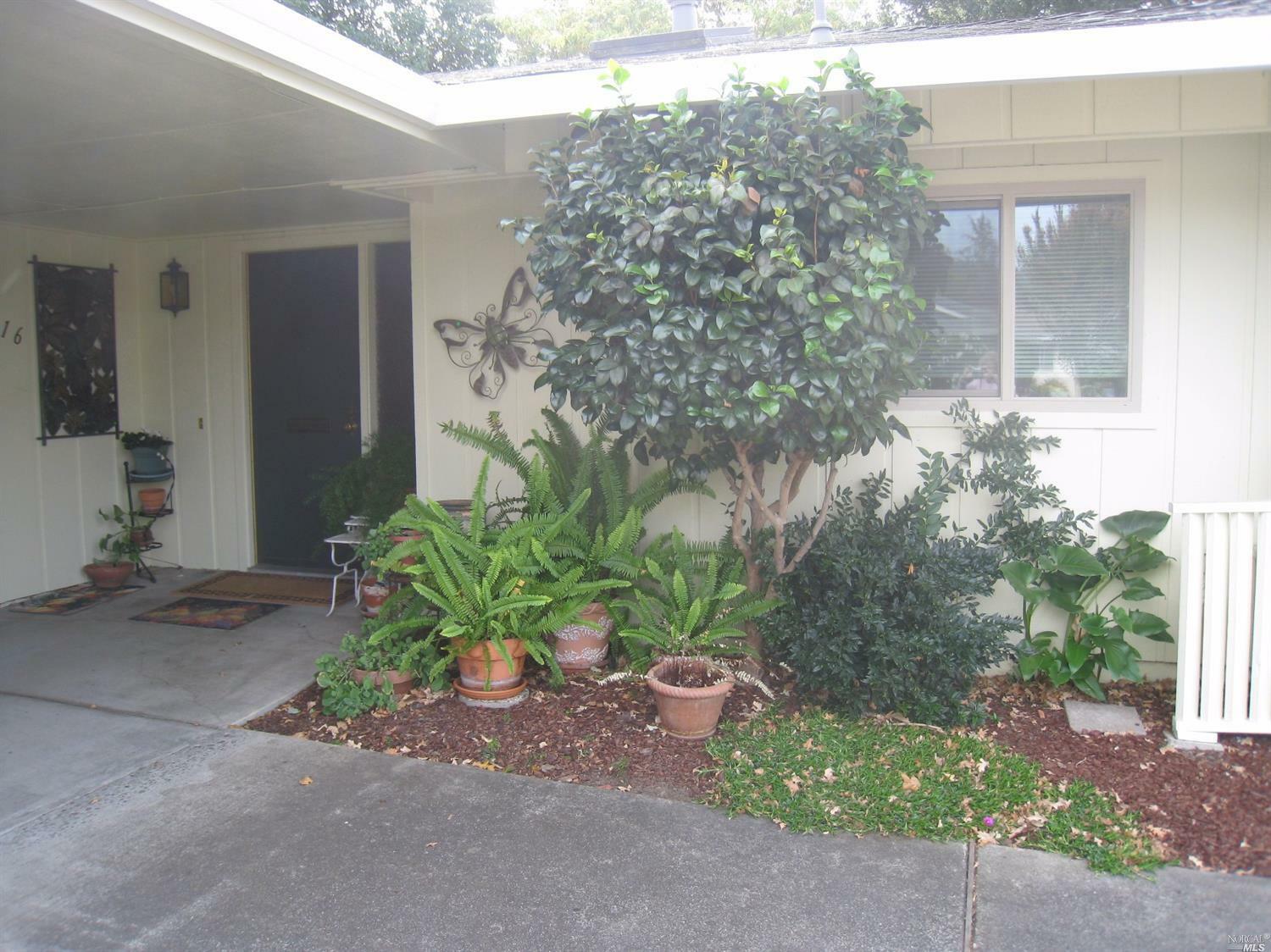 Property Photo:  16 Meadowgreen Circle  CA 95409 