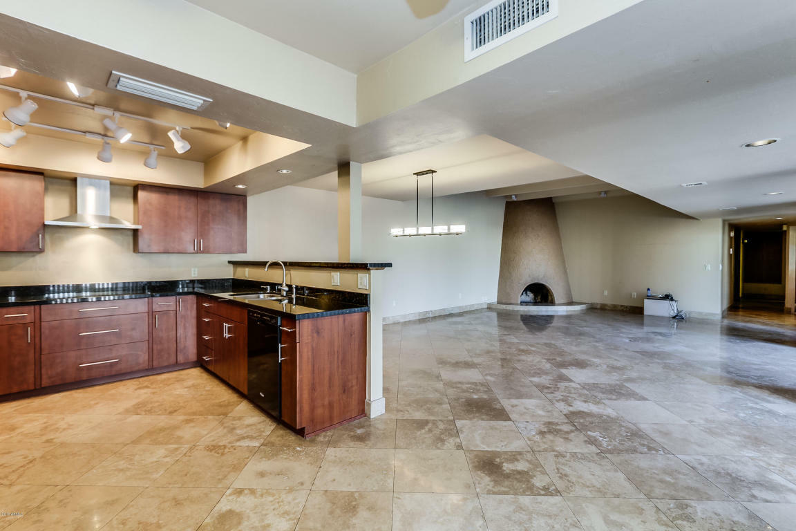 Property Photo:  8050 N 72nd Place  AZ 85258 