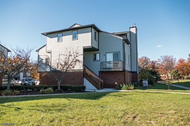 Property Photo: 307 Village Cmns NJ 08822