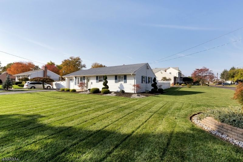 Property Photo:  154 Kossuth St  NJ 08854 