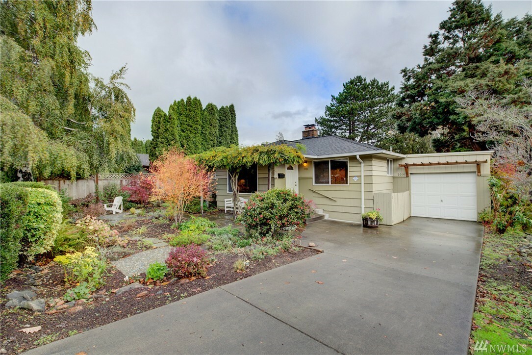 Property Photo: 9014 31st Ave SW WA 98126