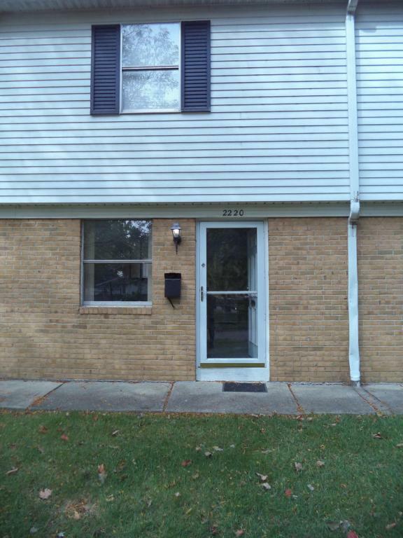 Property Photo:  2220 Laurelwood Drive  OH 43229 