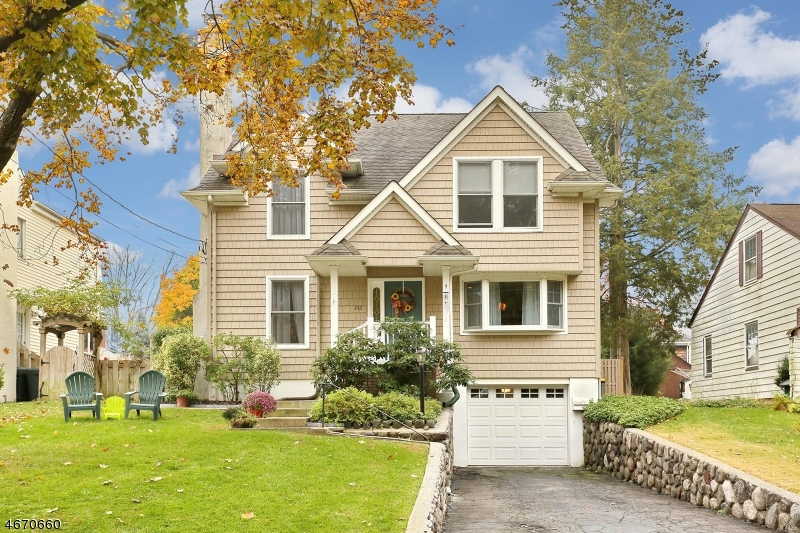 Property Photo:  432 Riverview Rd  NJ 07442 