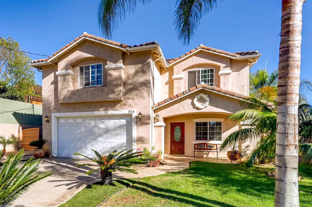 Property Photo: 804 Berkeley Way CA 92084
