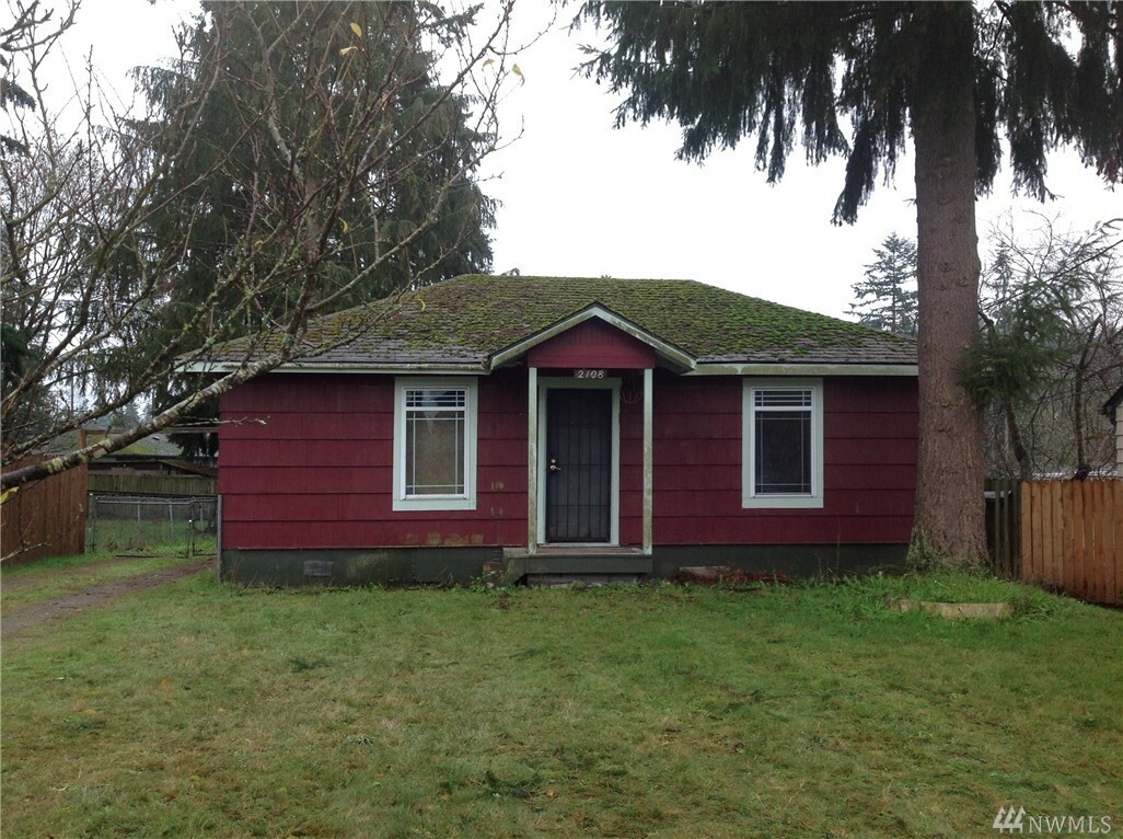 Property Photo:  2108 74th St SE  WA 98203 