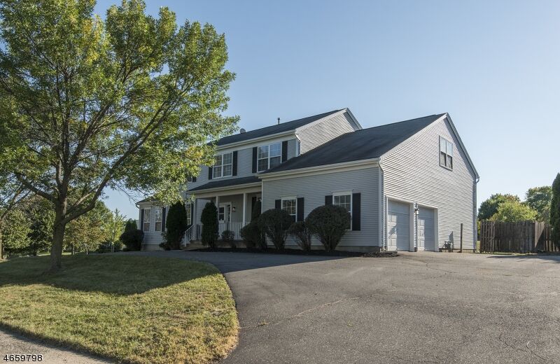 Property Photo: 7 Gearys Ridge Rd NJ 08551