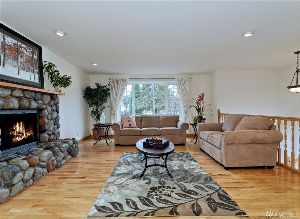 Property Photo: 5809 156th Ave NE WA 98052