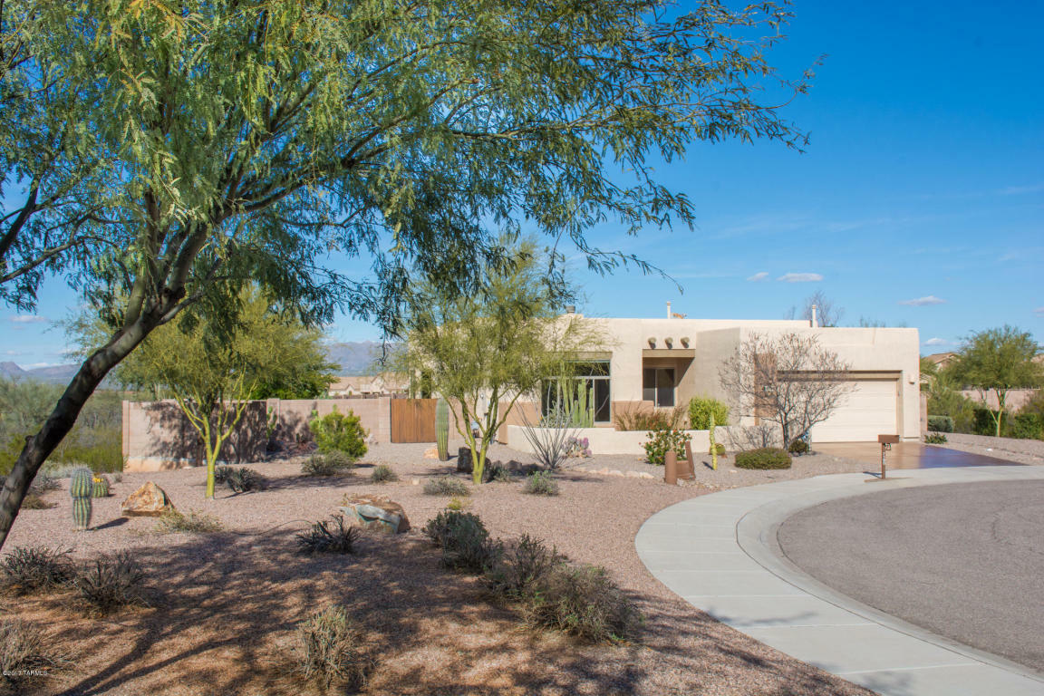 Property Photo: 7190 W Romero Pools Place AZ 85743