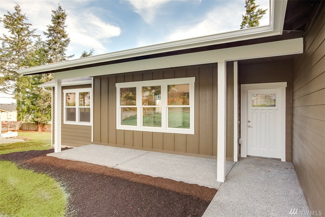 Property Photo: 1041 Cascade Lane WA 98282