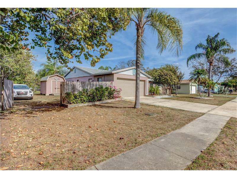 Property Photo:  7887 Tiburon Drive  FL 33773 