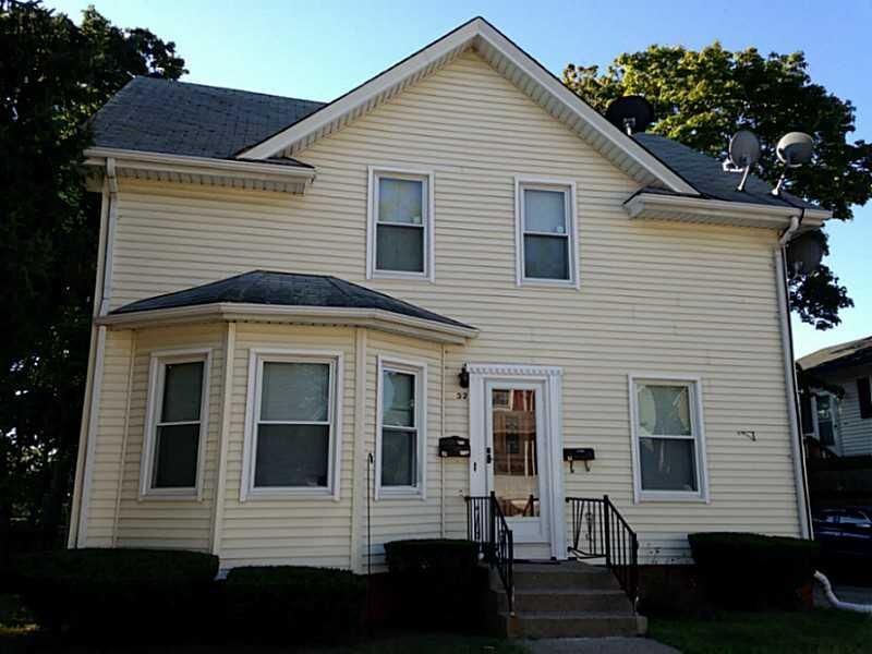 Property Photo:  32 Varnum Avenue  RI 02860 