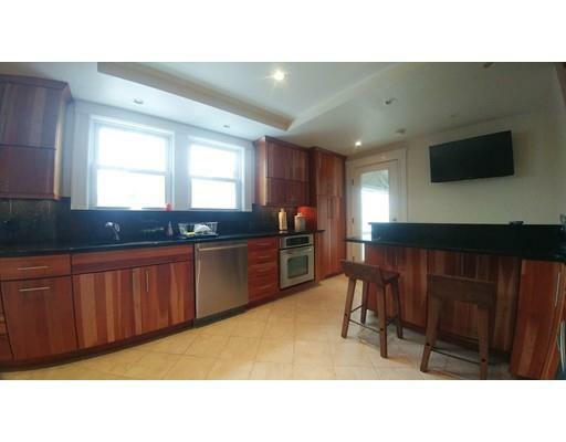 Property Photo:  8 Warwick Road 8  MA 02472 