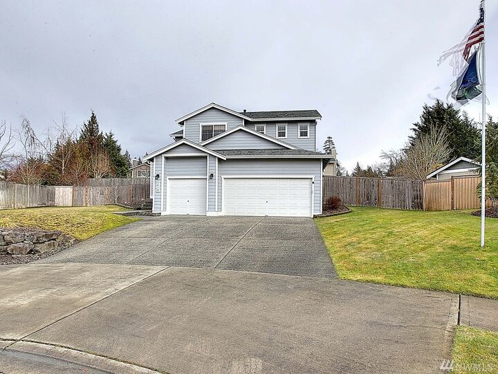 Property Photo: 1613 34th St SE WA 98372