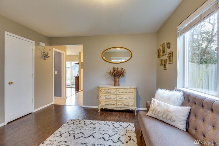 Property Photo:  653 SW 1st St  WA 98277 