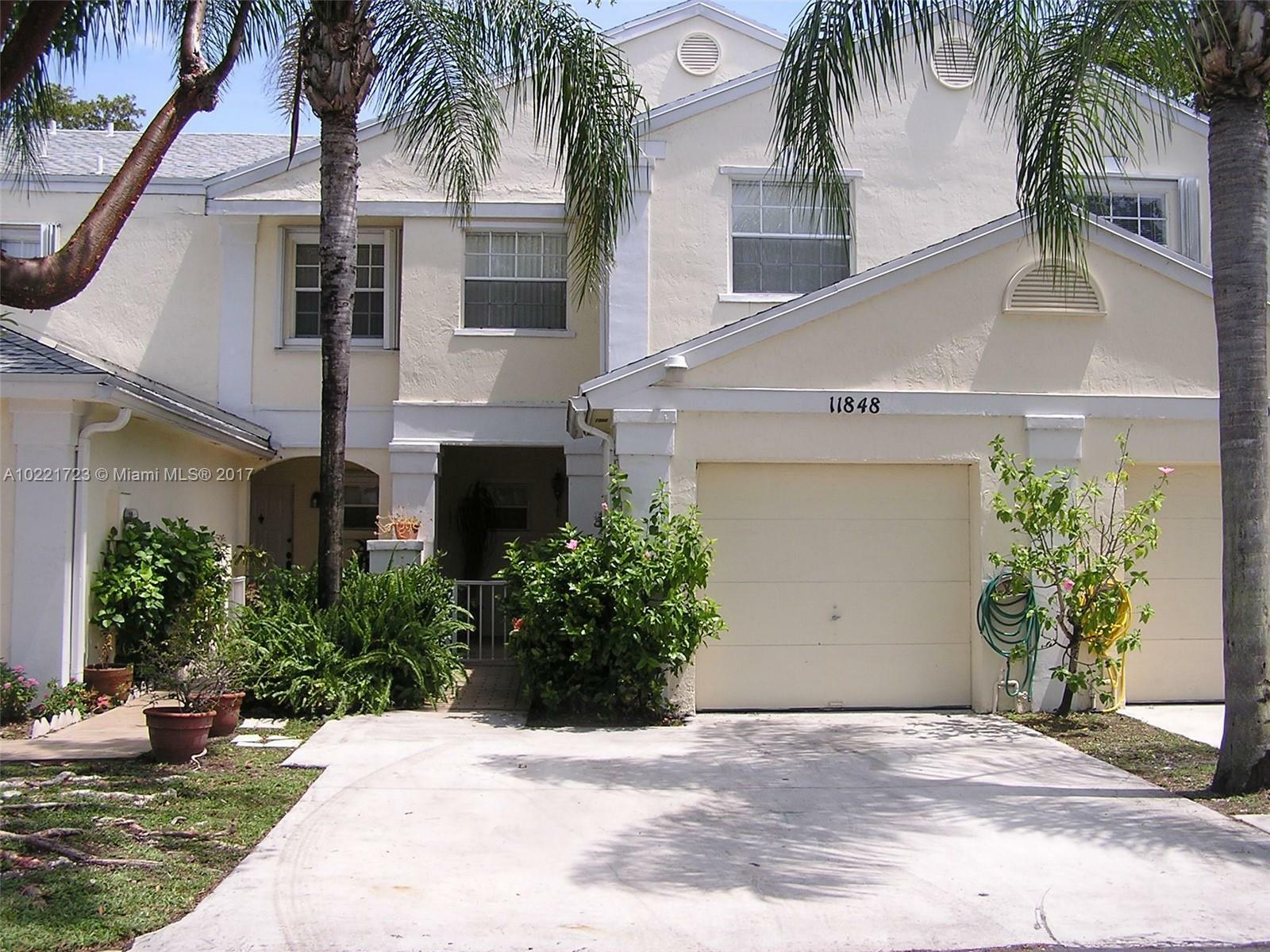 Property Photo: 11848 SW 100th St - FL 33186