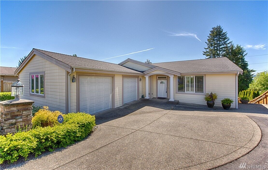Property Photo:  1216 S Brookside Terr  WA 98465 
