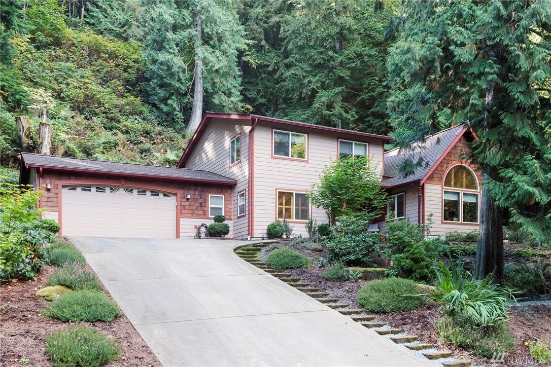 Property Photo:  20 Shetland Ct  WA 98229 