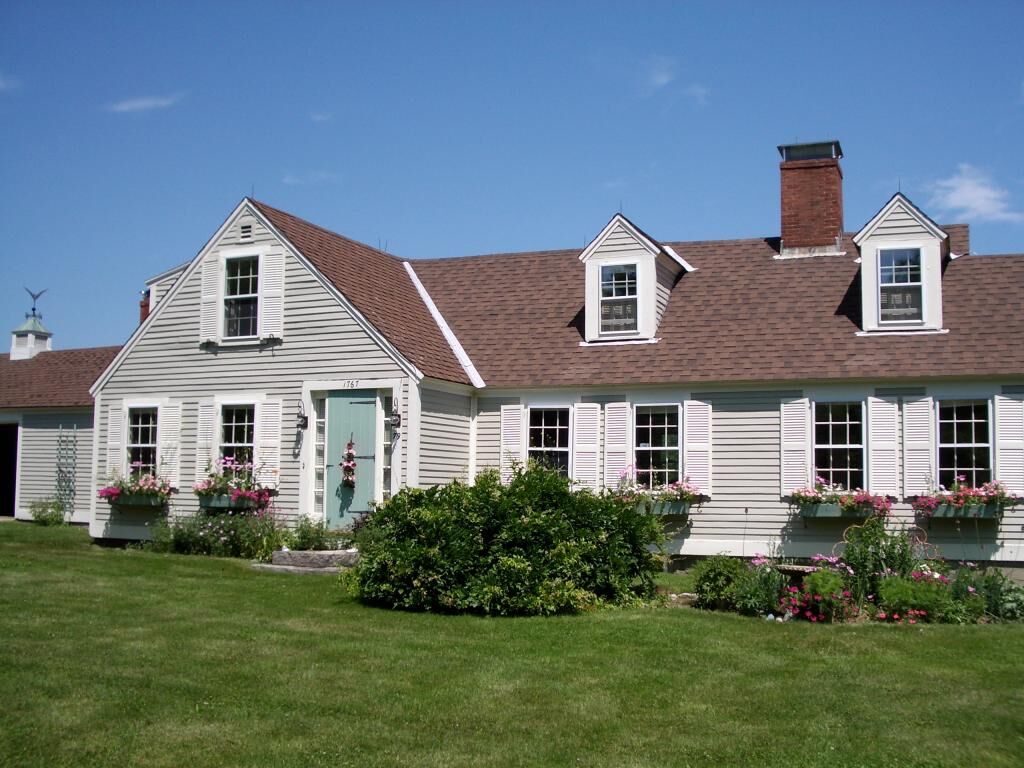 Property Photo:  79 Mansfield Road  NH 03084 