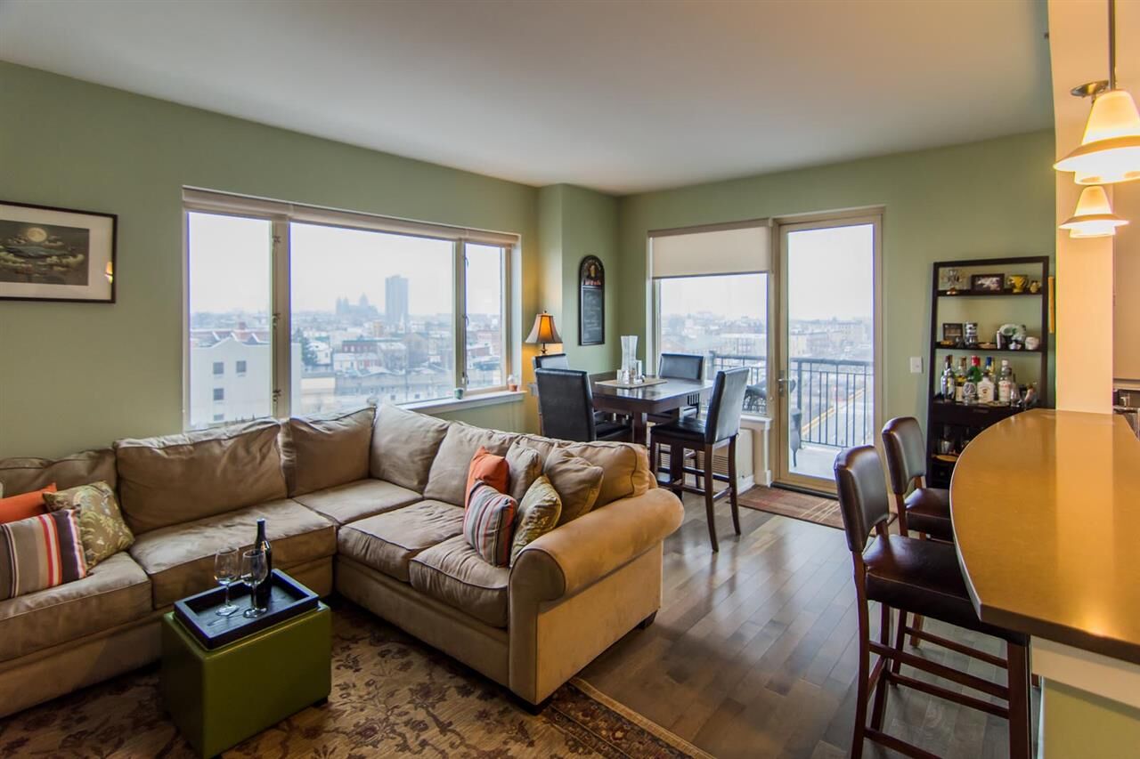 Property Photo:  3312 Hudson Ave 7B  NJ 07087 