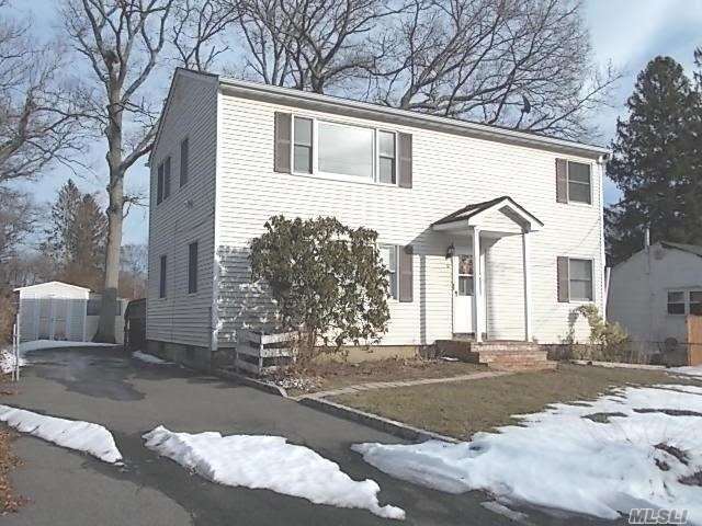 Property Photo:  15 Oxalis Road  NY 11778 