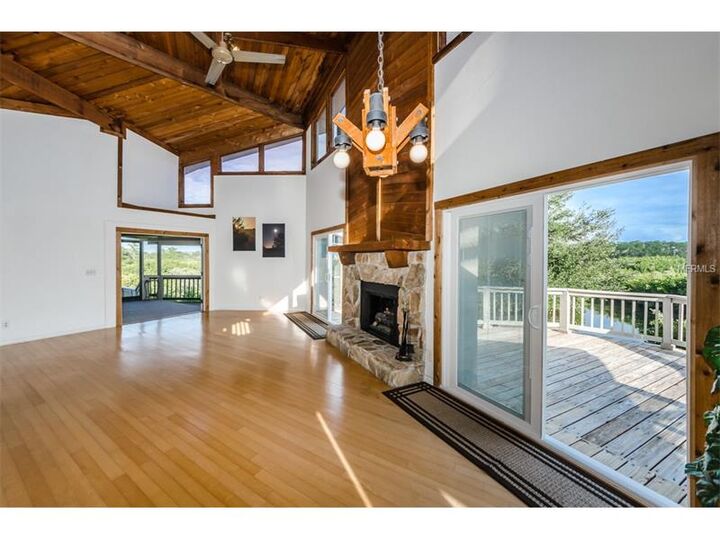 Property Photo: 8109 Bay Drive FL 33635