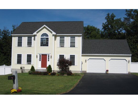 Property Photo:  43 Stirling Avenue  NH 03106 