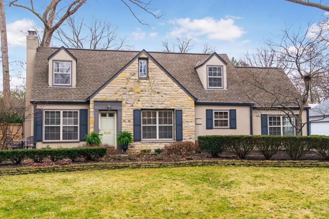 Property Photo:  2317 Dorset Road  OH 43221 