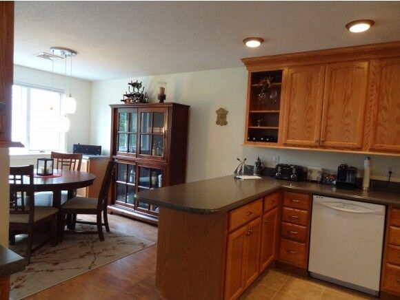 Property Photo:  5 Aster Court  NH 03062 