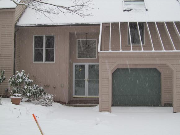 Property Photo: 27 Goldfinch Lane NH 03062