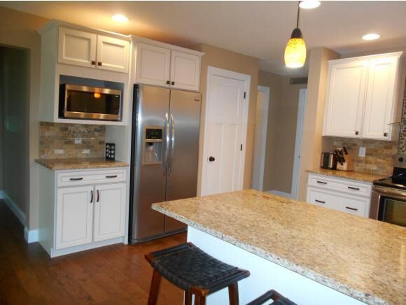 Property Photo:  66 Willow Court  NH 03032 