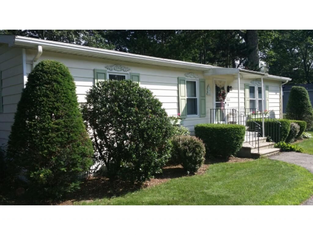 Property Photo:  10 Amy Lane  NH 03841 