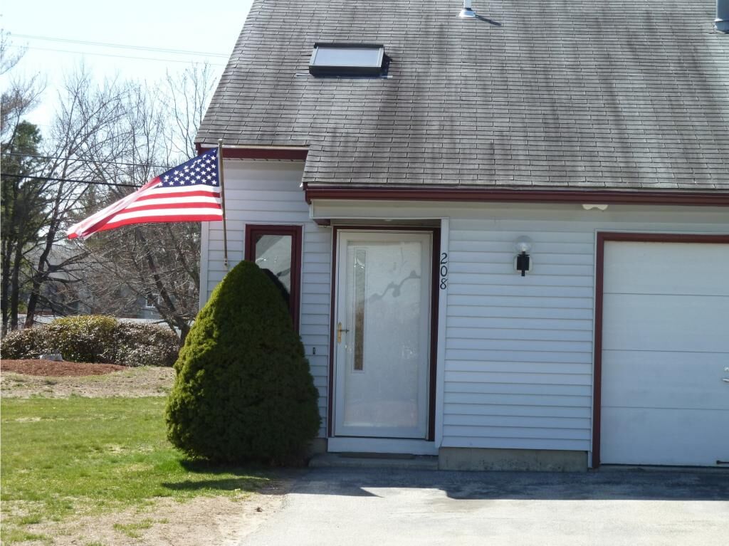 Property Photo:  208 Millwright Drive 208  NH 03063 